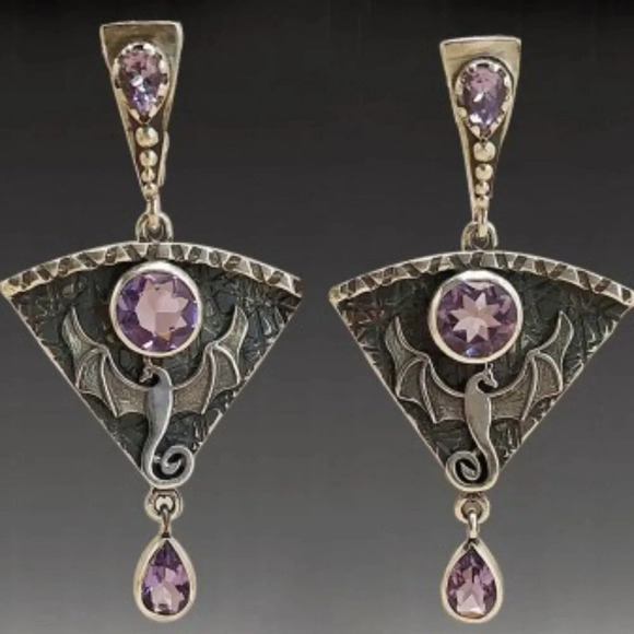 Gothic Dragon Metal Pink Stone Inlaid Pendant Alloy Earrings Vintage-inspired - Picture 2 of 7